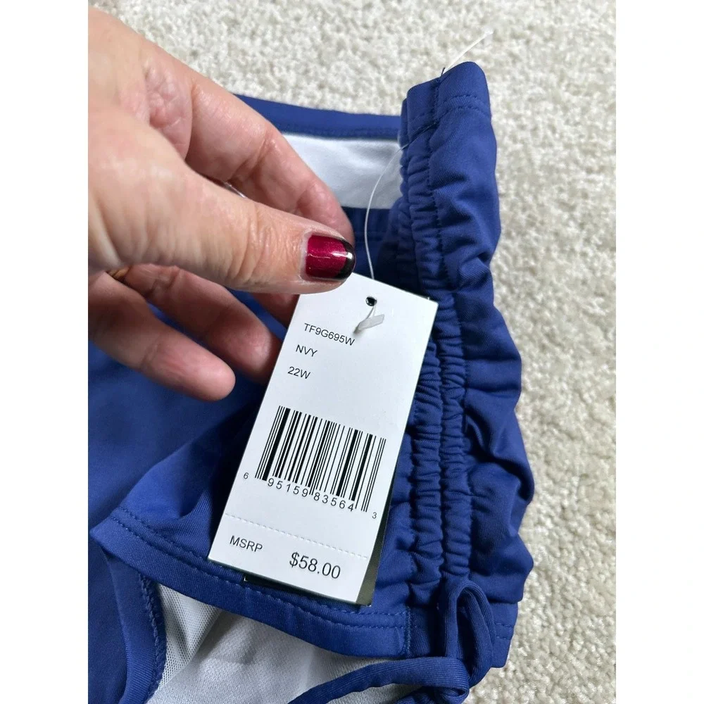 24 & Ocean Women's‎ Swim Bottom Navy Size 22W Tummy Control
